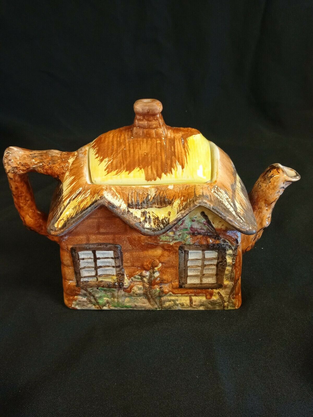 Price Kensington Ye Olde Cottage Teapot, Egg cups, Creamer, Sugar pot - (7901)
