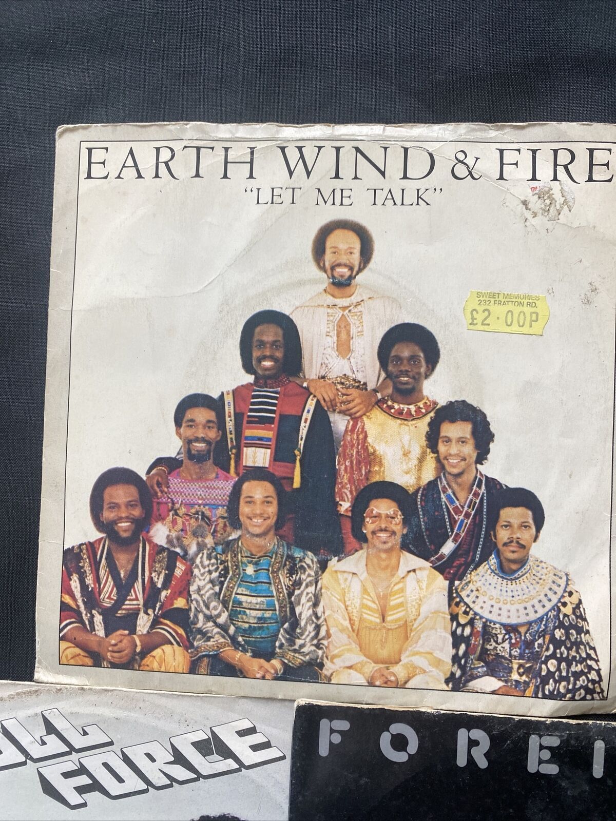 Vinyl Records 7" Singles 5 x 1980's Earth Wind Fire, Feargal Sharkey etc -9451