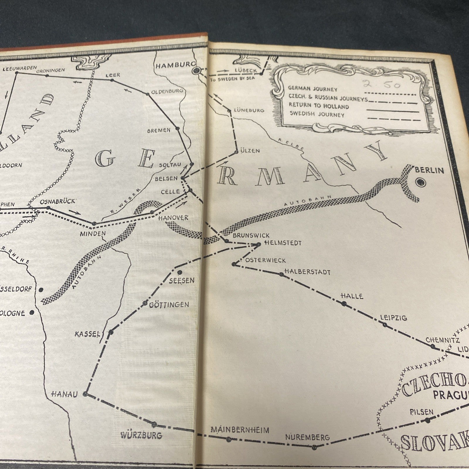 Book - Straight On - Collis & Hogerzeil - 1st Ed 1947 - (1521)