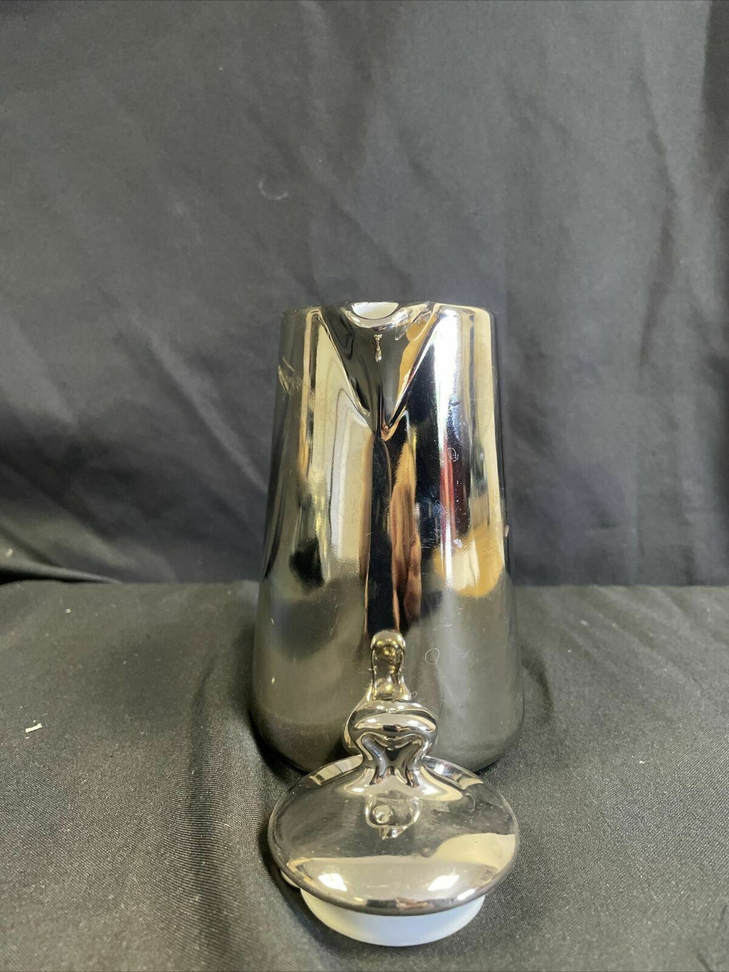 Royal Worcester Silver ceramic Teapot Shape 14 Size 4 Fireproof - (8126)