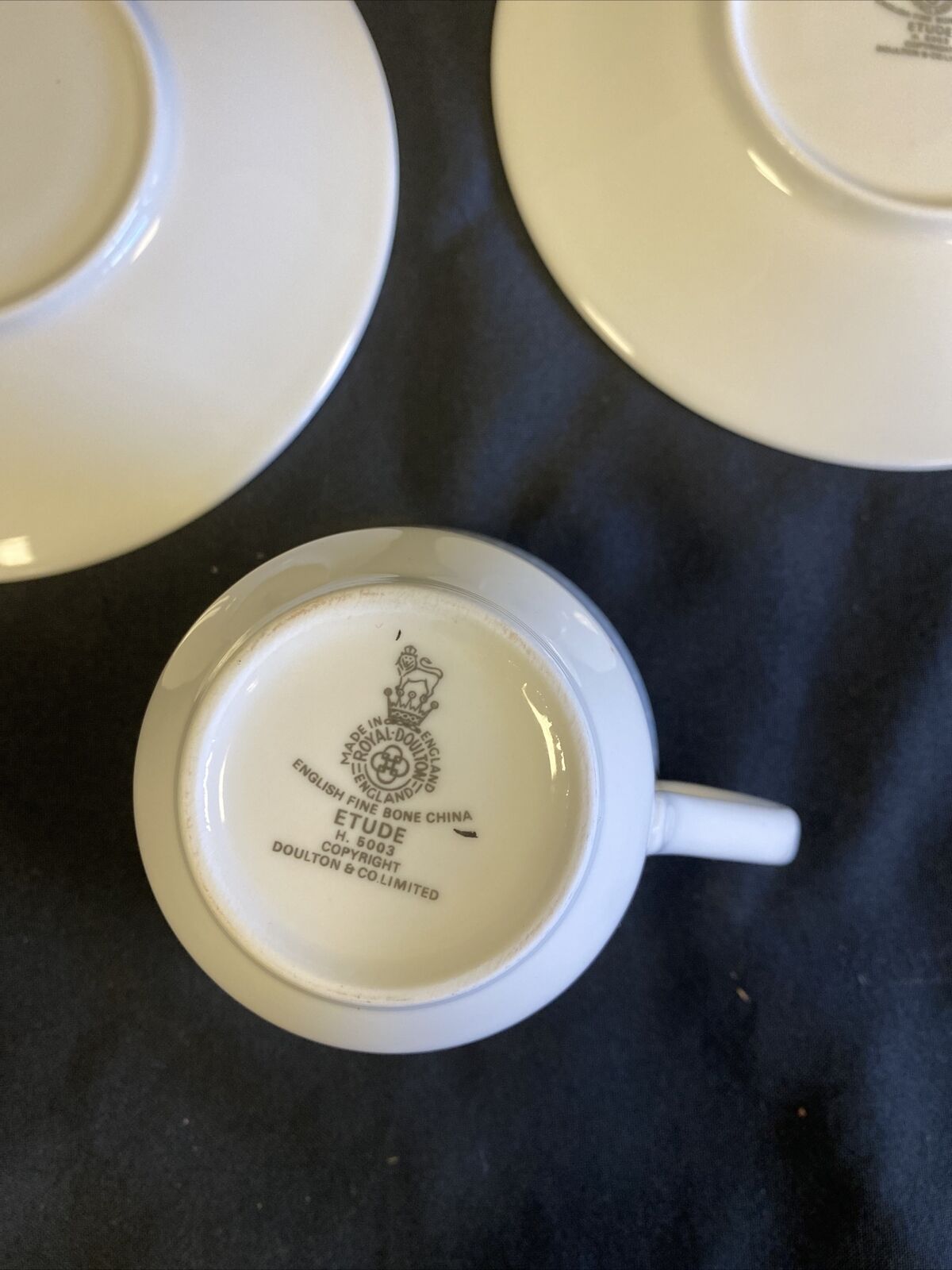 Royal Doulton ETUDE H5003  Two saucers and One Tea cup Nice condition - (7652)