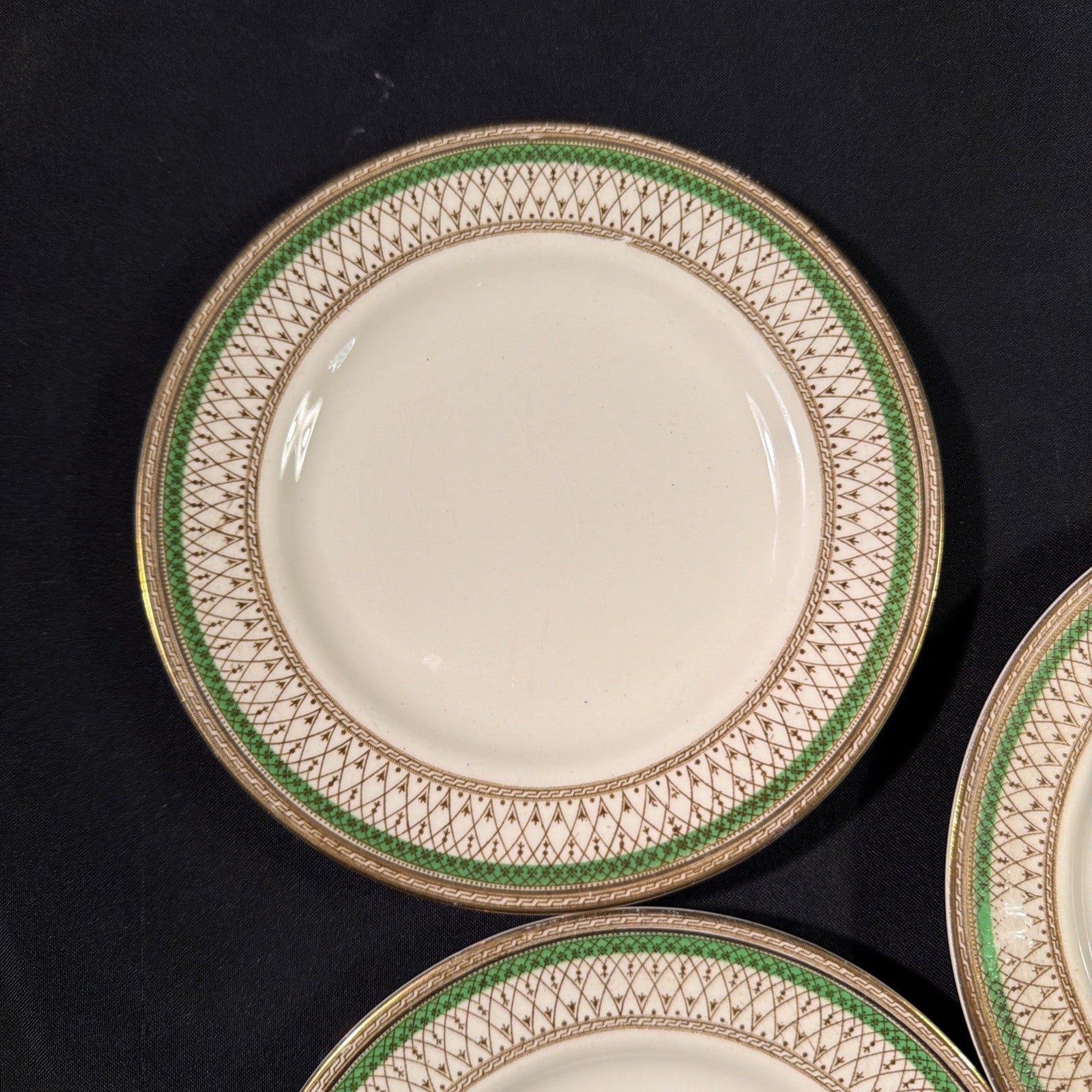 J&G Meakin Westminster design Green & Gold 3 x Side Plates 18cm D.  -(2074)