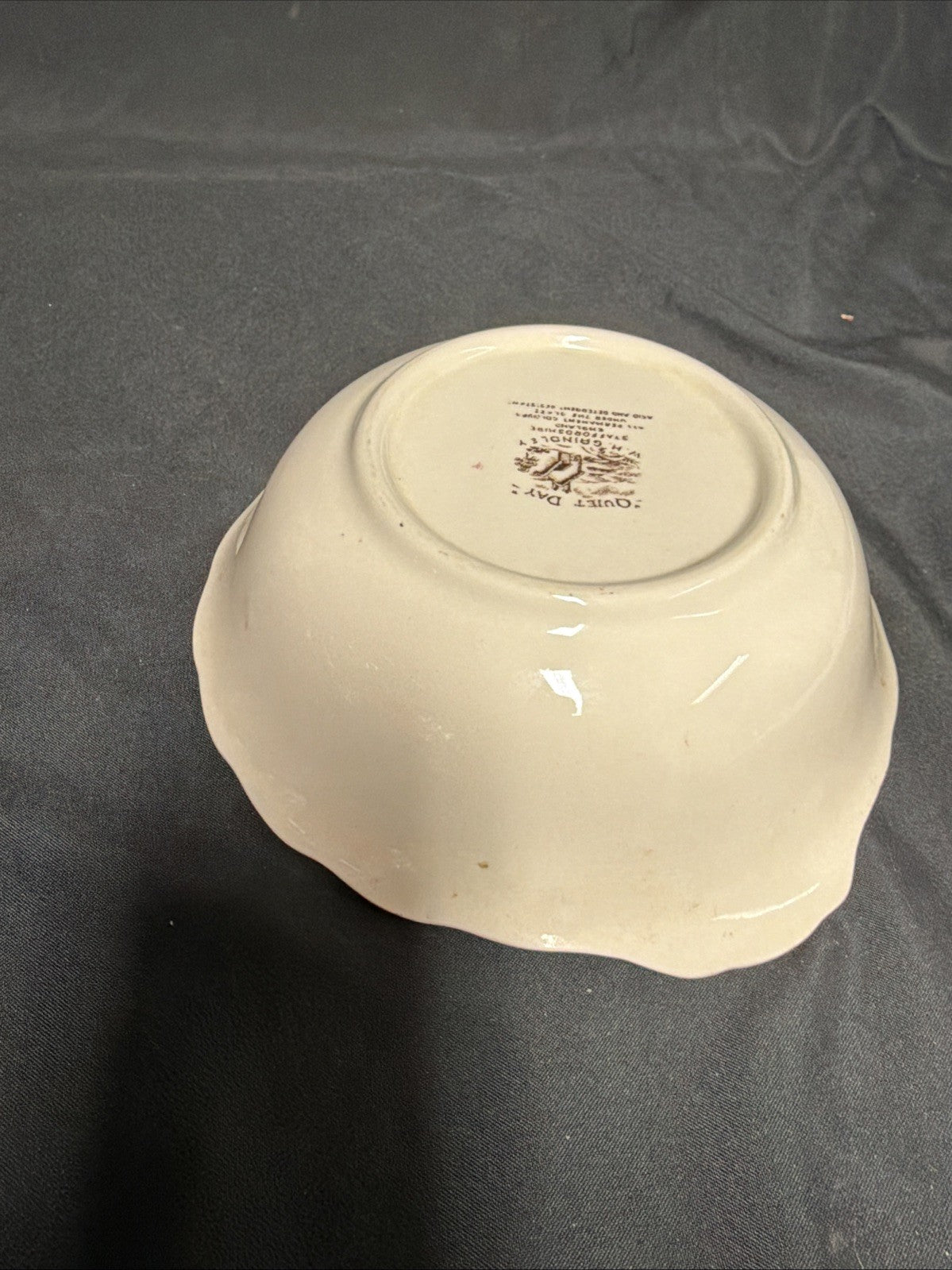 W.H. Grindley Staffordshire, England - Serving bowl - Quiet Day - (1816)