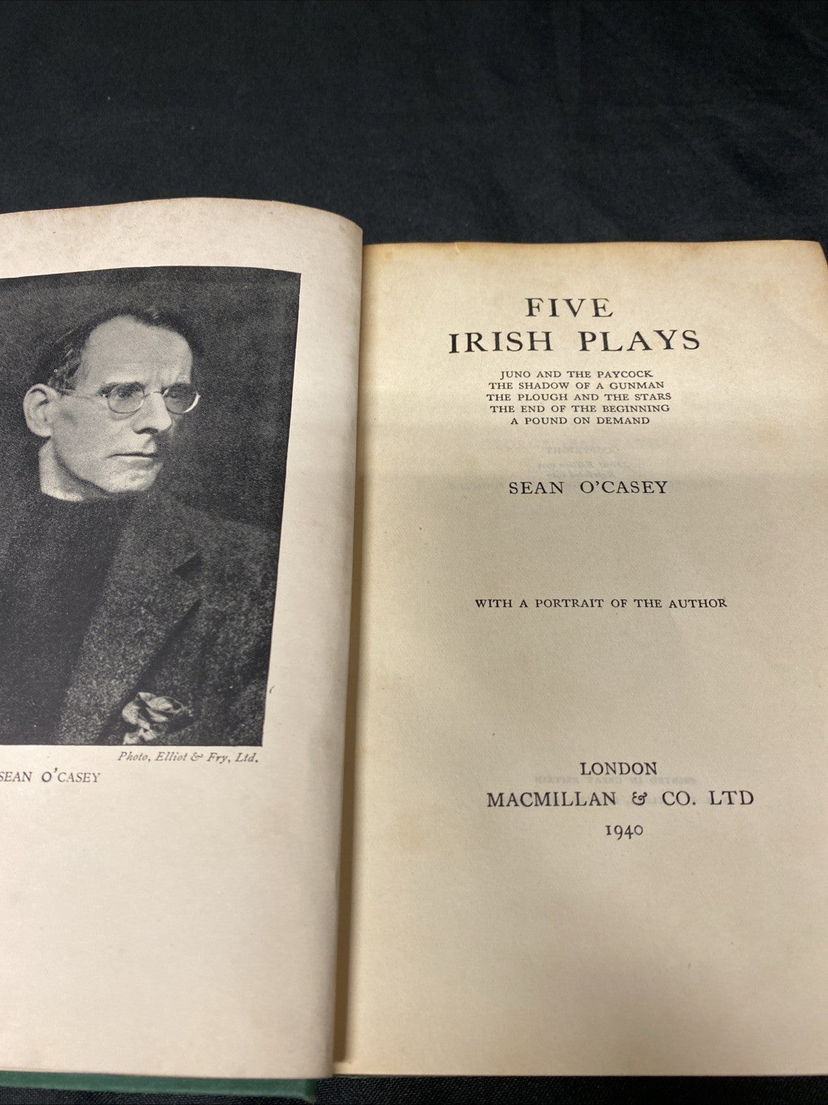 Book - 5 irish Plays - Sean O'Casey - 1940 - (1504)