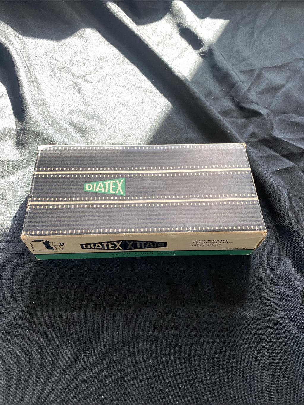 1960's Diatex 35mm Slide storage box 100 spaces + 63 scenic slides - 5493