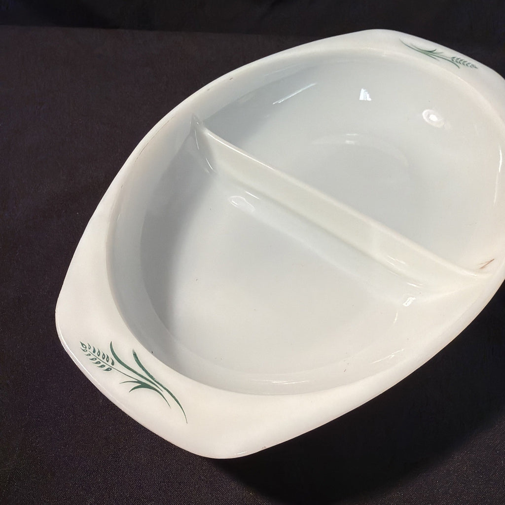 Pyrex 1960's Wheatsheaf design Divided Vegetable Dish - (2367)