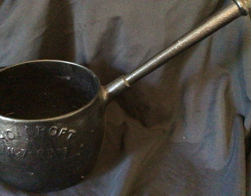HOLCROFT No7 8 Pints Gypsy Very heavy cast iron pan - (8604)