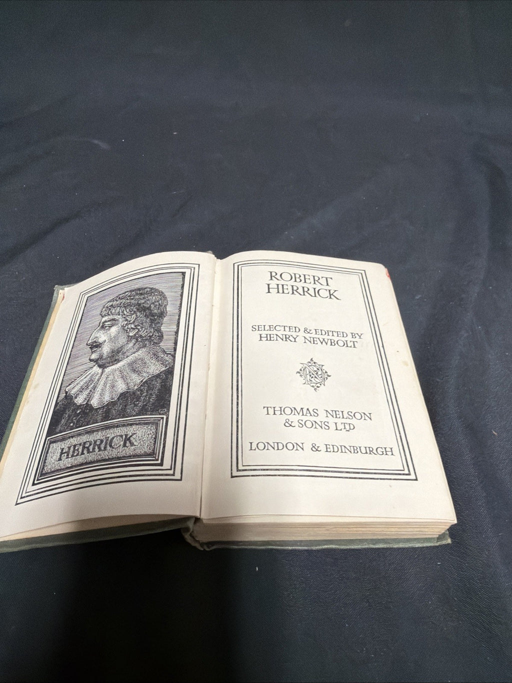 Book Poems - Robert Herrick - Edited by Henry Newbolt - (1832)