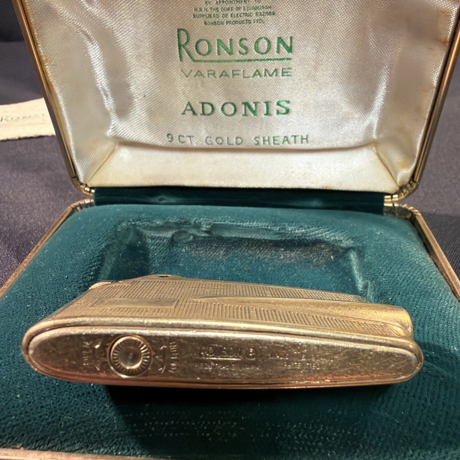 Ronson Varaflame Adonis 9ct Gold Sheath Lighter, box and cloth - (1999)
