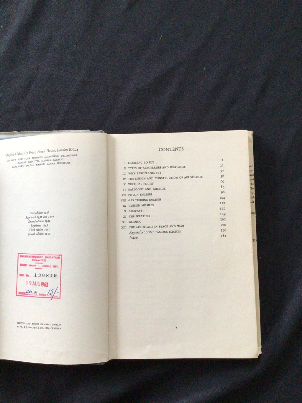 BOOK - FLIGHT TODAY - J L Naylor & E Ower 1957 - (8732)