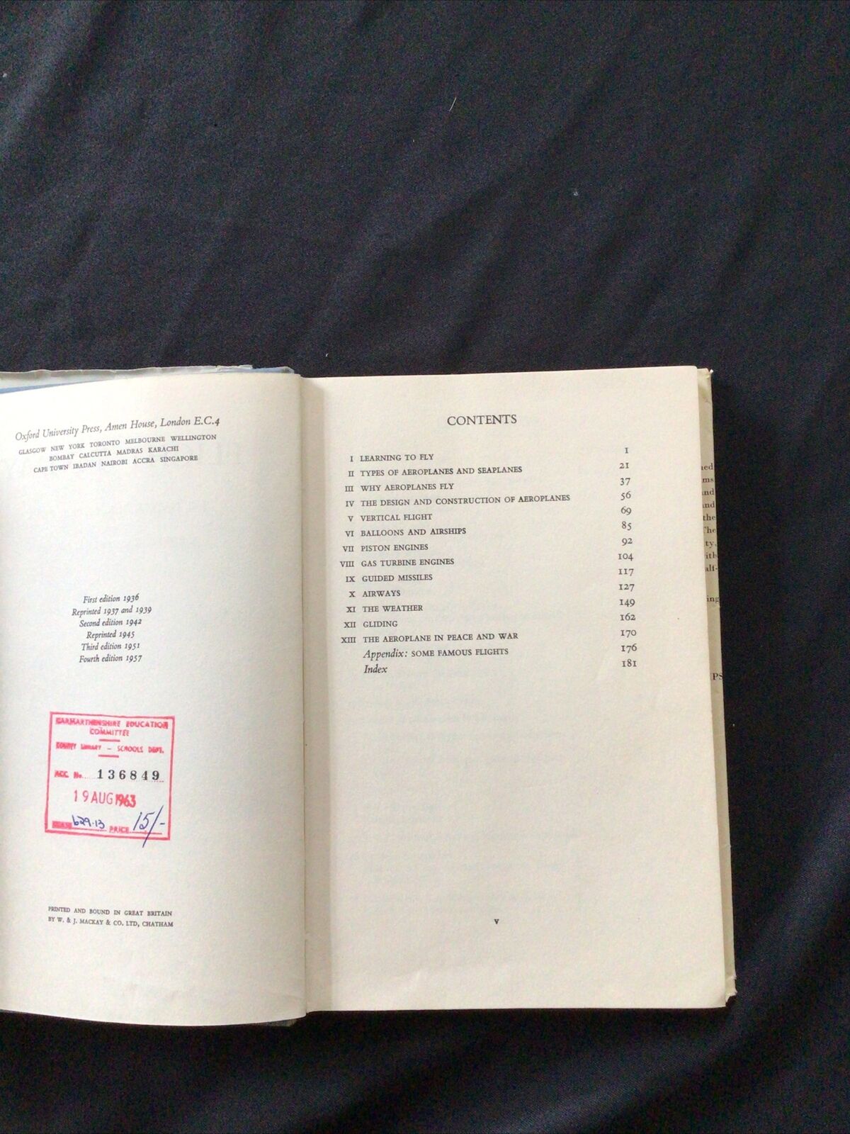 BOOK - FLIGHT TODAY - J L Naylor & E Ower 1957 - (8732)