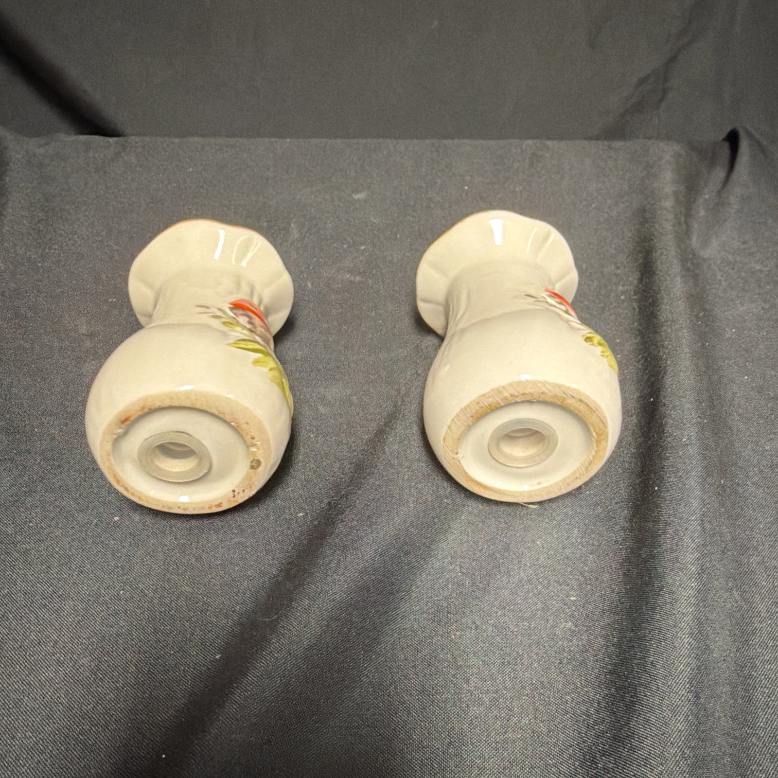 Merry Mushroom 1973 Sears Laurentian pottery Canada Salt & Pepper  - (1848)