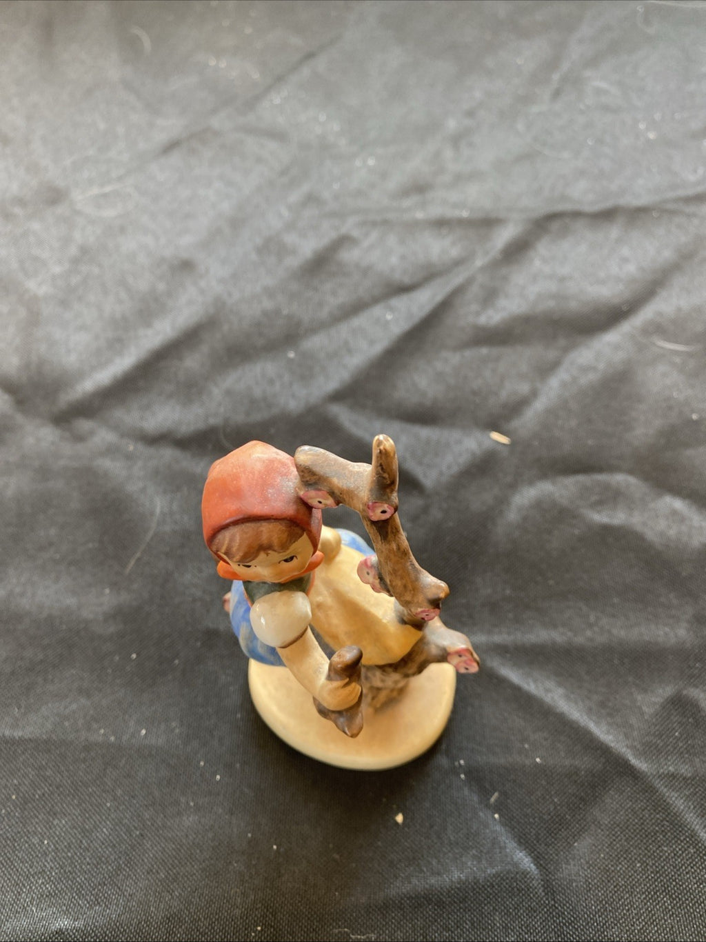 Vintage Goebel Hummel West Germany 4" Figurine 141 3/0 “Apple Tree Girl” (1028)