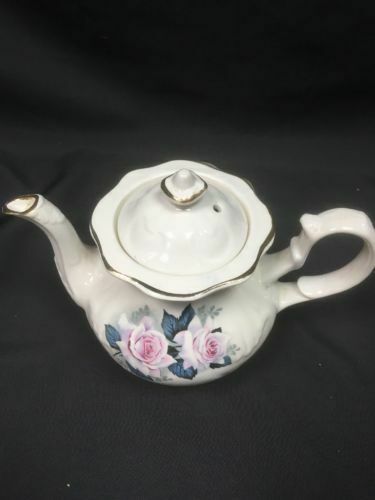 Price & Kensington 1960's White Roses Teapot - (2766)