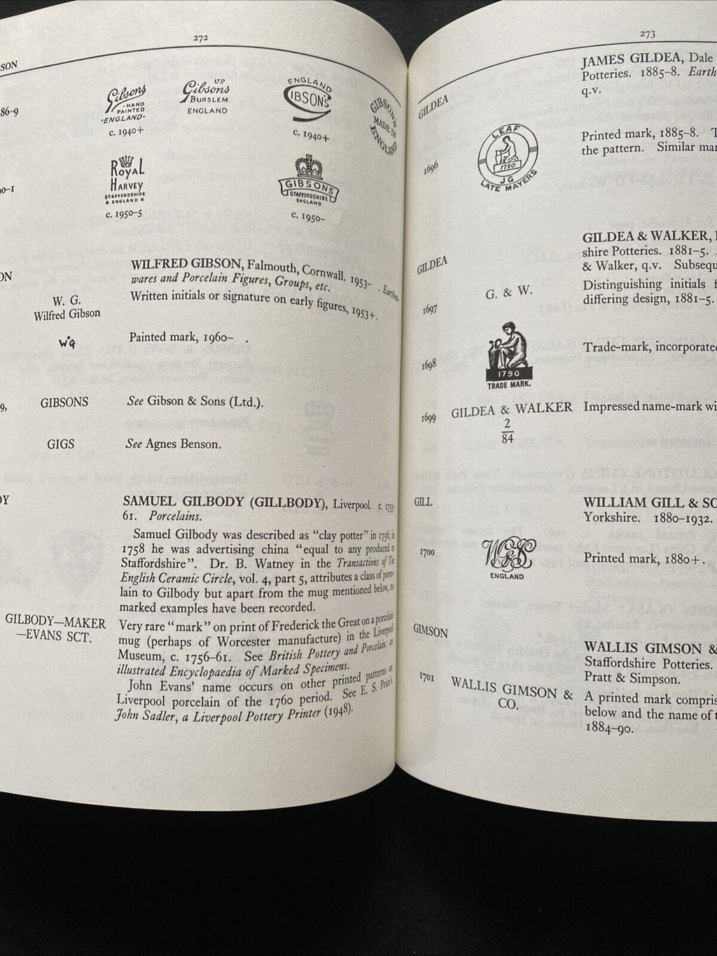 Encyclopedia of British Pottery and Porcelain Marks, G A. Godden 1988 (5892)