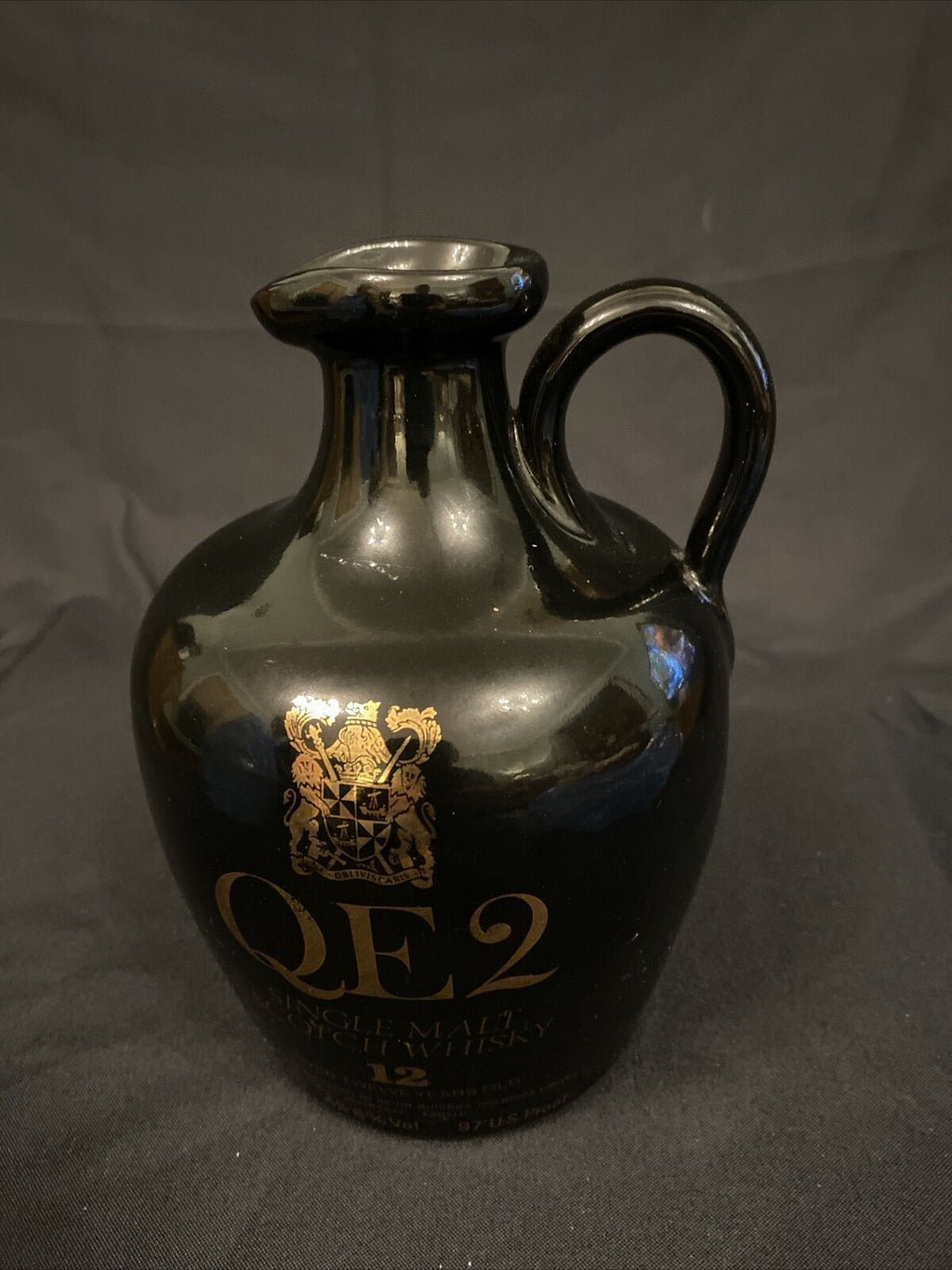 Vintage Whisky Jug Ceramic Decanter Rare  QE2 Scotch 12 Yr.- (8452)