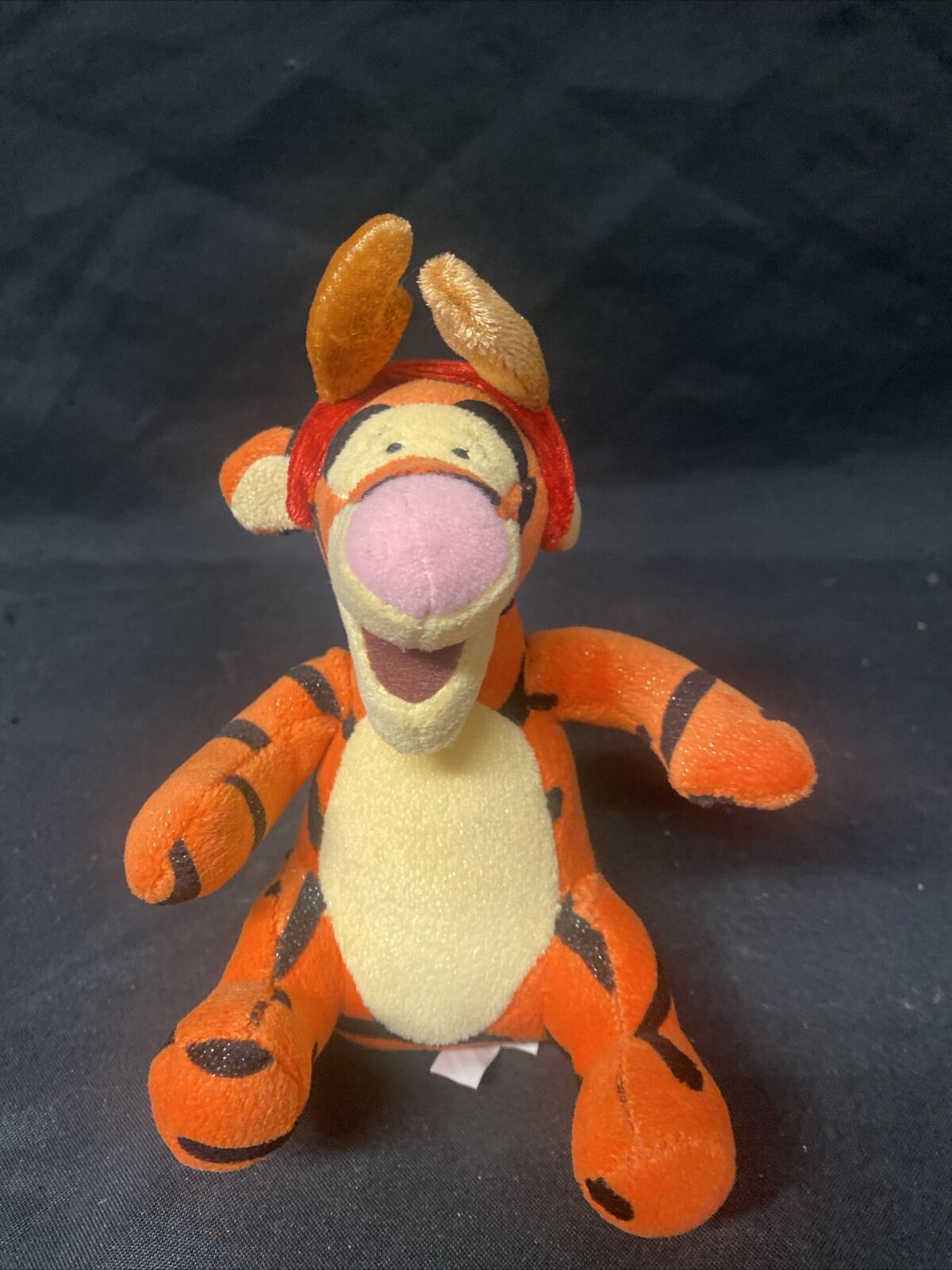 Disney Store Exclusive Tigger as Reindeer 15cm rare 2000's plush Soft Toy (5074)