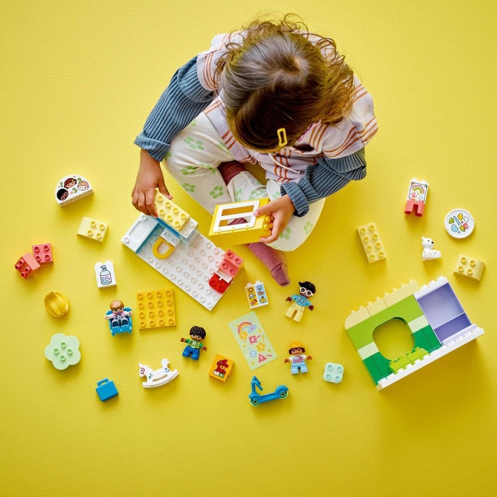 LEGO DUPLO - Life At The Day-Care Center - 10992