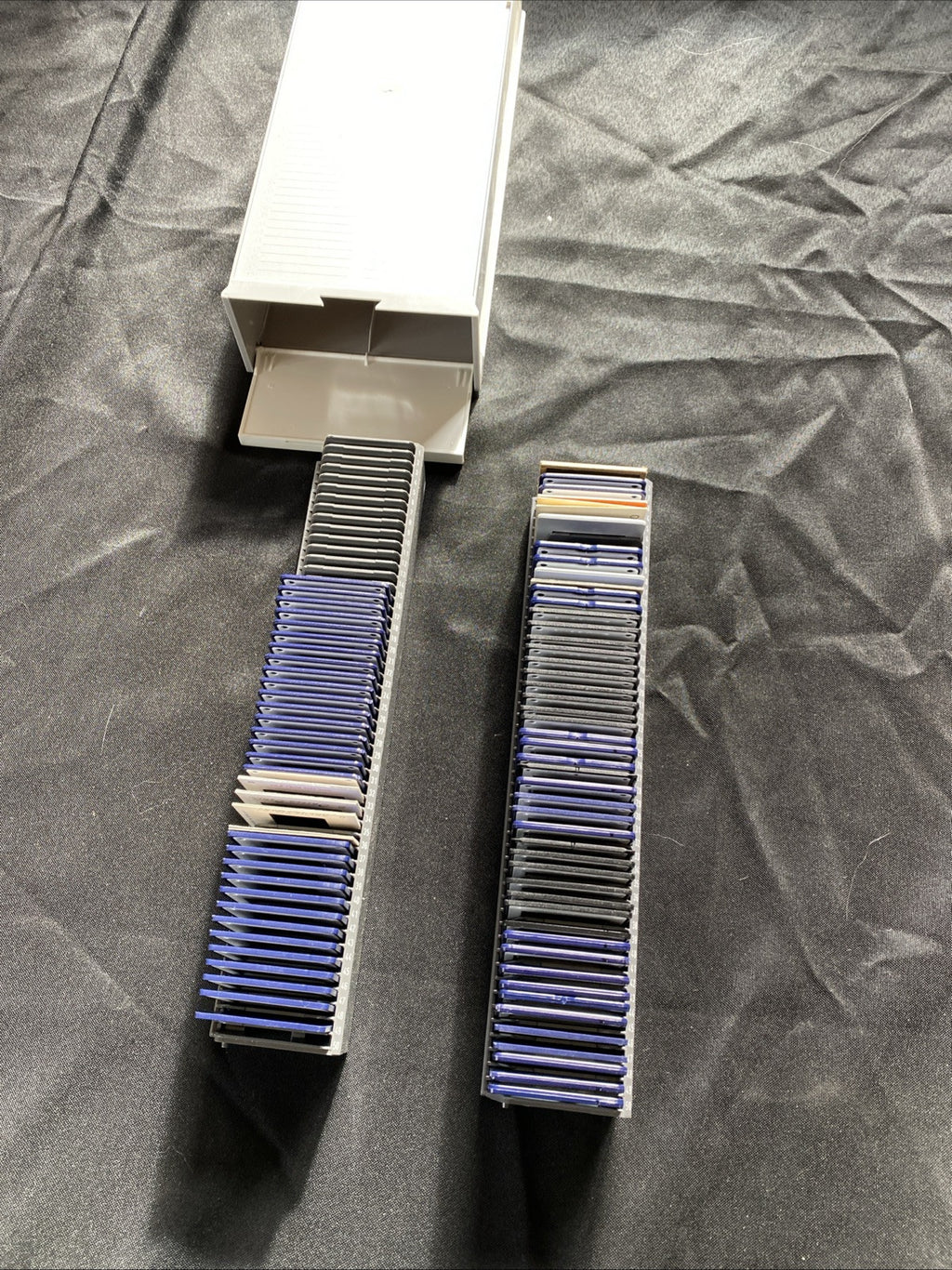 AGFA 35mm Cassette System 50 + 50 spaces inc 82 colour slides - 5963