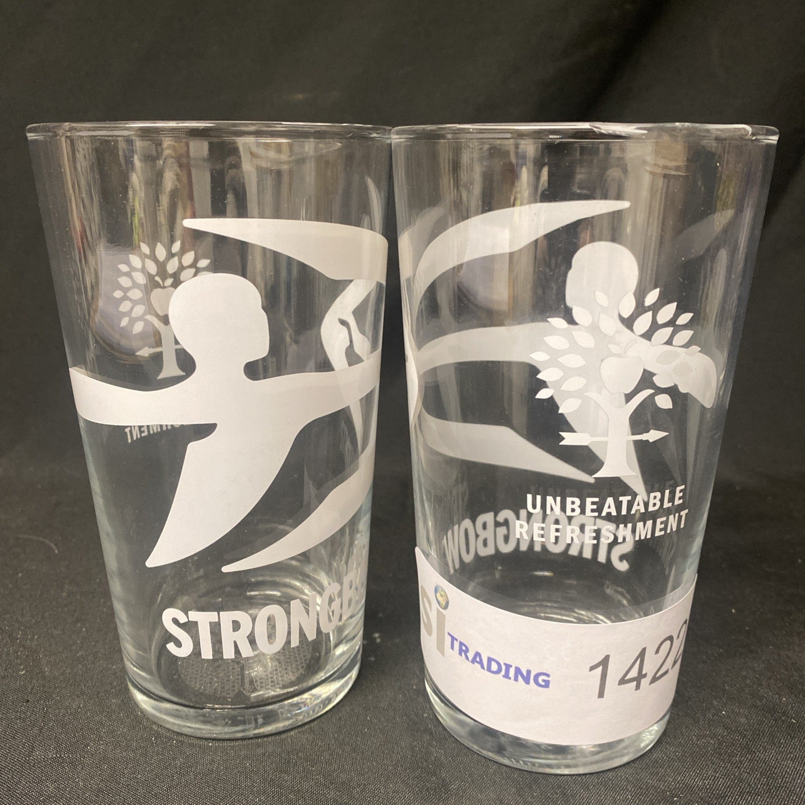2X Strongbow Cider Utopia White design pint Glass Drinks Home Bar Pub Party (1422)