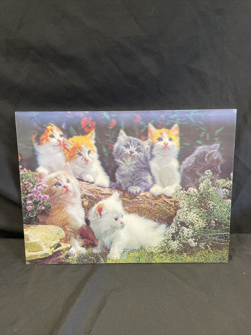 Vintage lenticular Kittens on a log on a hard board backing 39cm x 29cm - (8145)