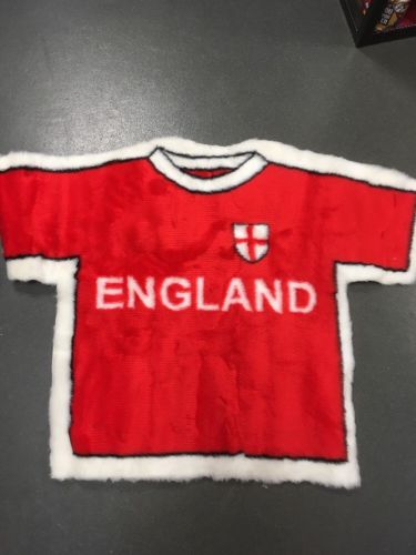 ENGLAND Football Red Shirt Faux Fur Rug - Washable perfect man cave gift -(2620)