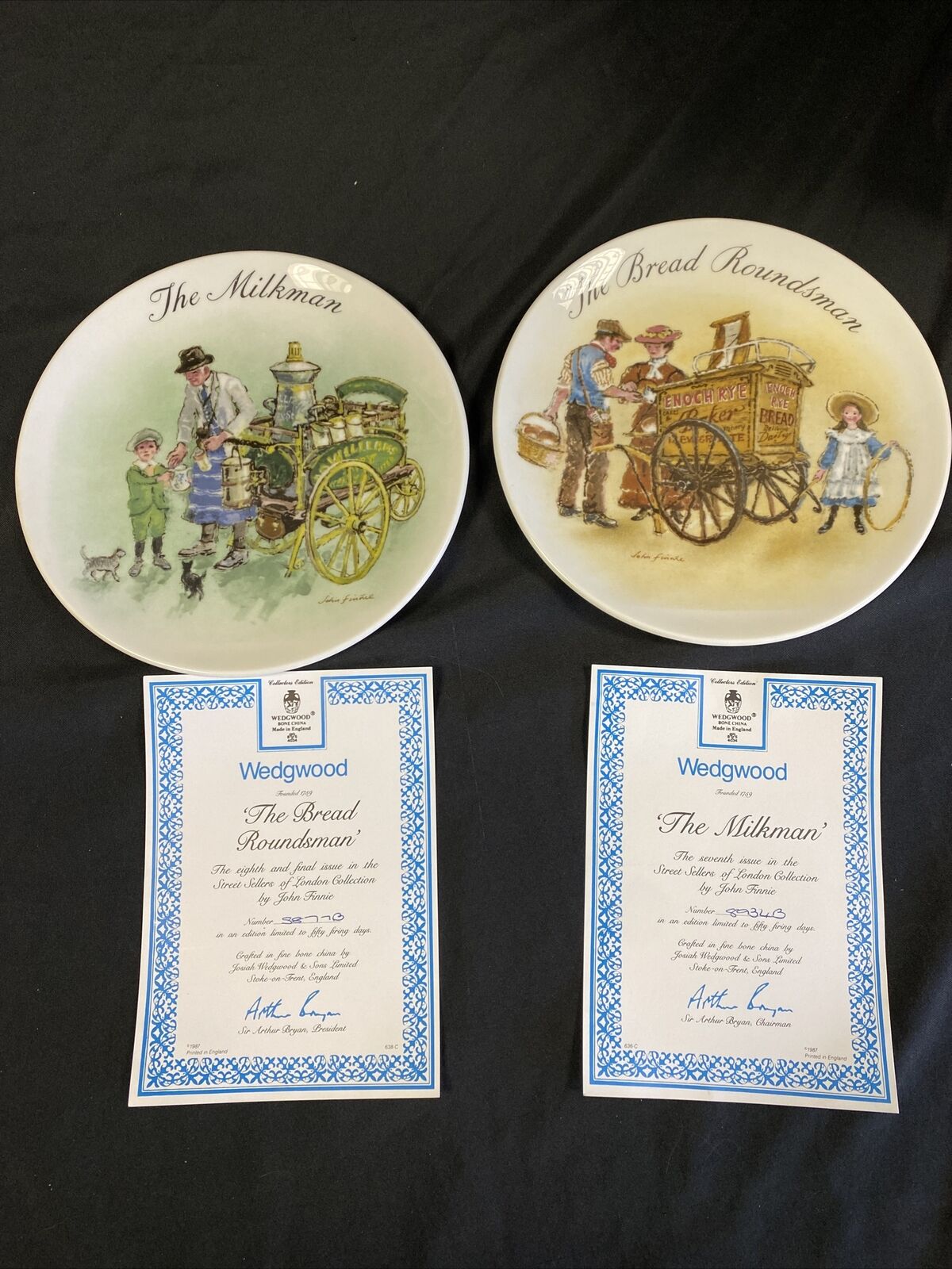 Wedgwood 1987 LONDON Collectors plates x2 Milkman & Bread Roundsman -(7840