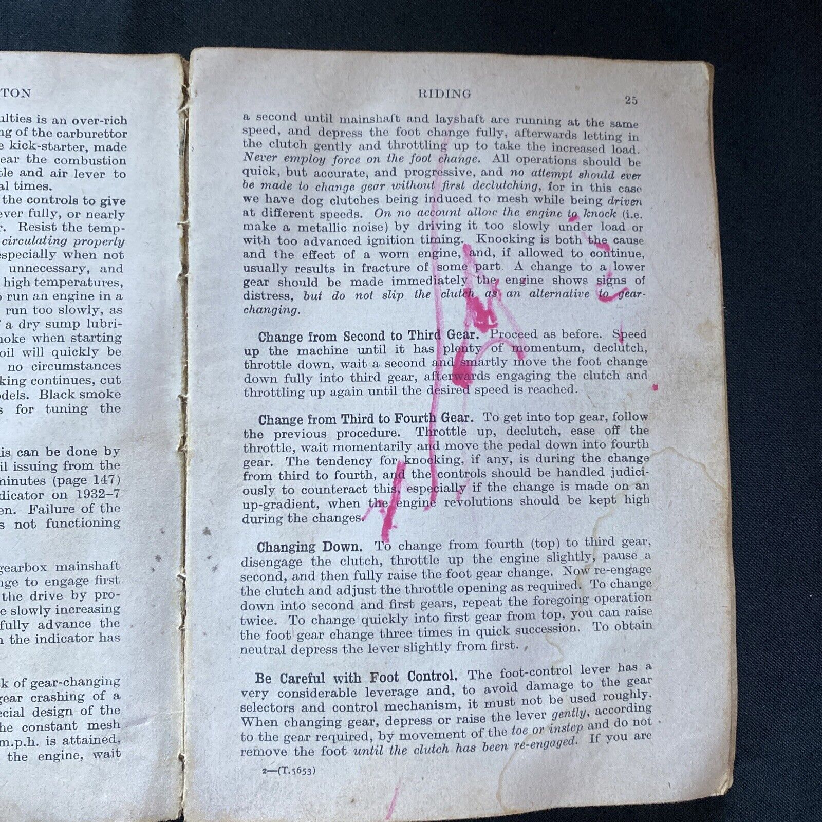 Pitmans Motor Cycle Library The Book of the NORTON WC Haycraft 1953 -(9597)