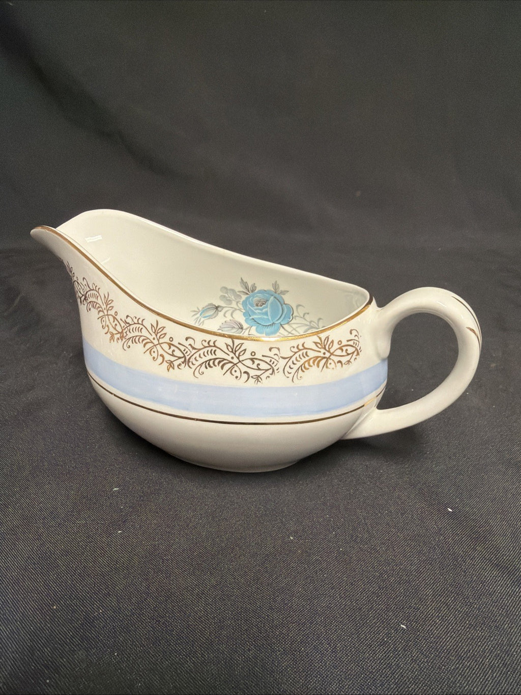 Alfred Meakin Blue Roses Gravy Boat "Seconds" Ex. Condition RARE (1804)