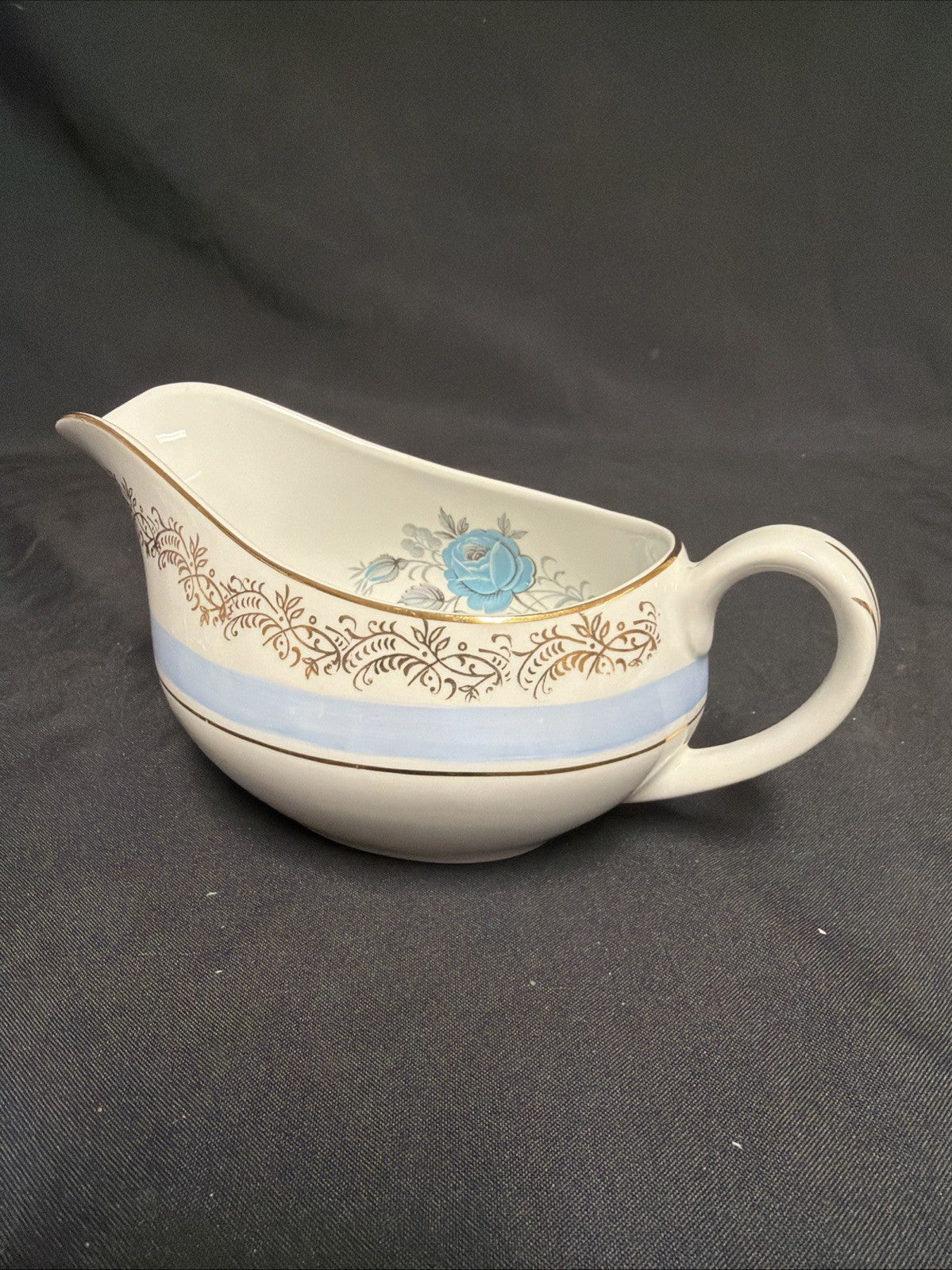 Alfred Meakin Blue Roses Gravy Boat "Seconds" Ex. Condition RARE (1804)