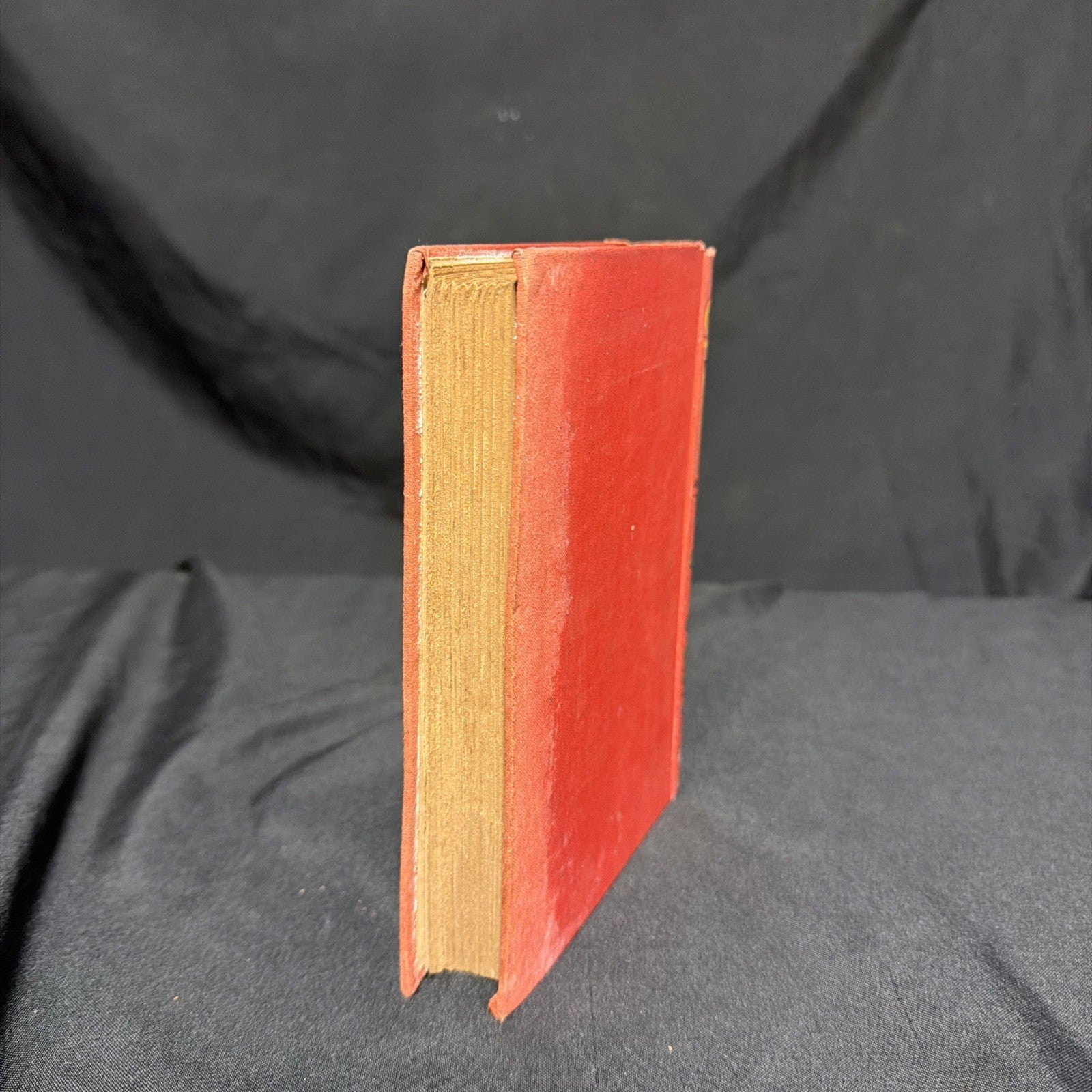 Windsor Castle by W. Harrison Ainsworth 1895 Antique Book The Rainbow Library -(1971)