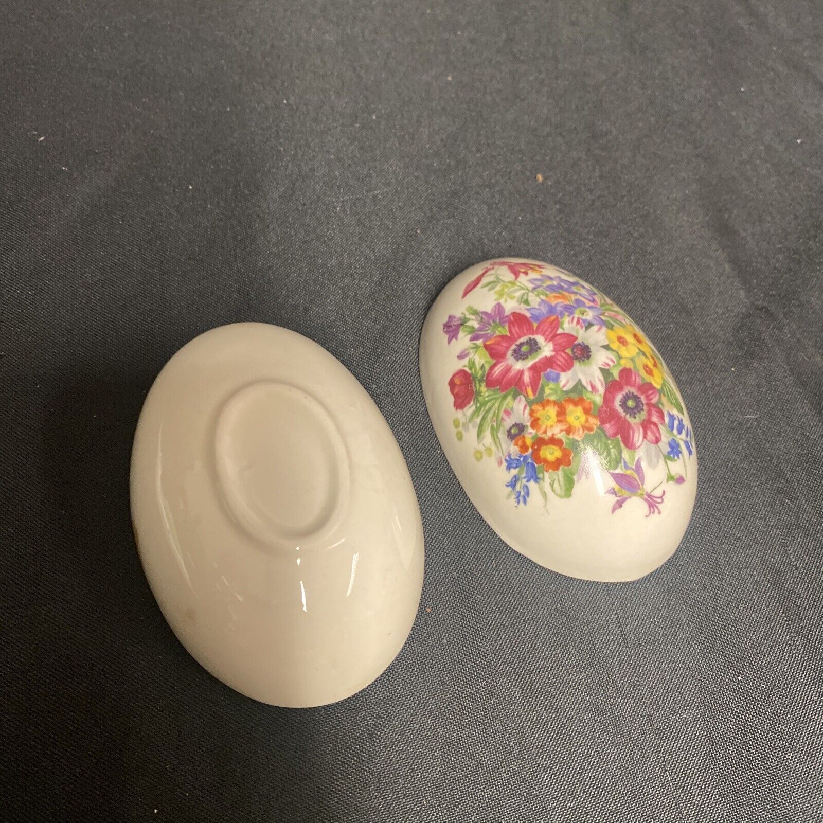 Trinket Box EGG -  England Pottery Floral Design - (9325)