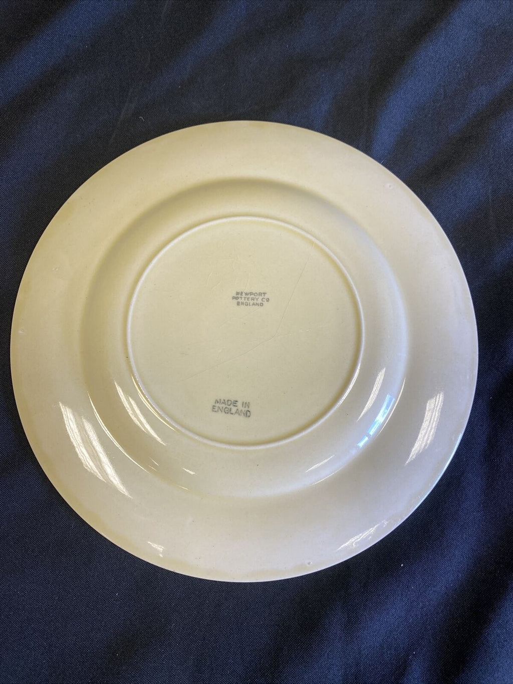 Clarice Claiff Crocus Design Newport Pottery - Plate x 1 20cm - (7658)