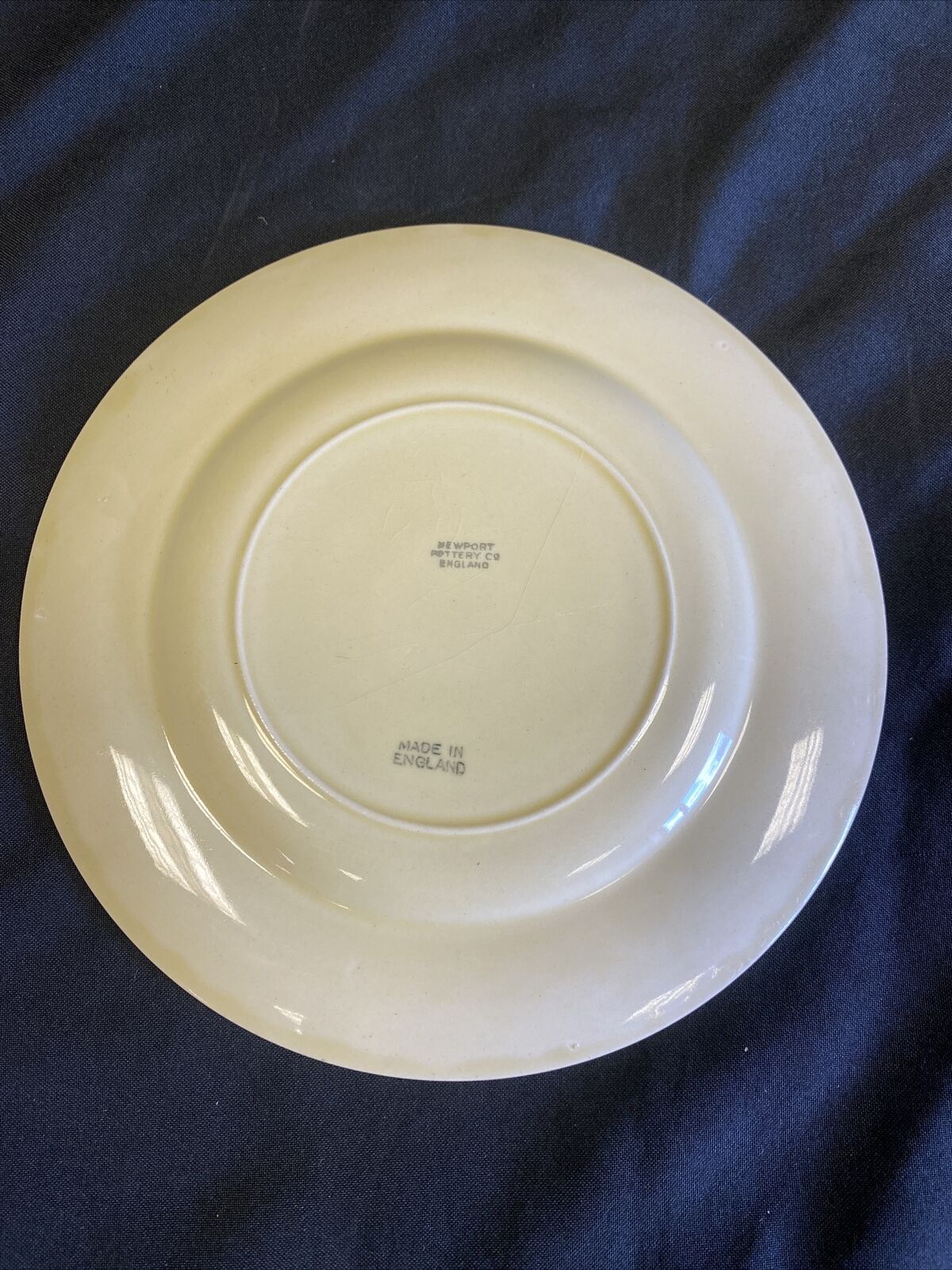 Clarice Claiff Crocus Design Newport Pottery - Plate x 1 20cm - (7658)