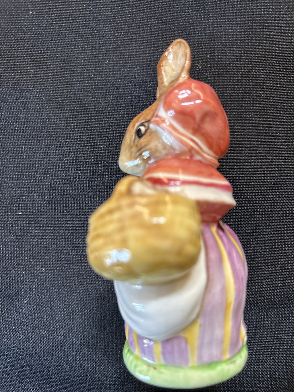 Beswick Beatrix Potter MRS RABBIT ceramic 1951 figure F.Warne & co - 5615