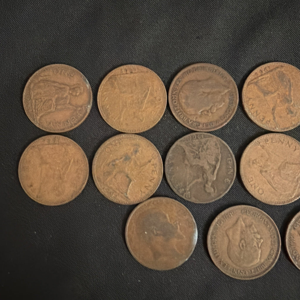 18 x British One Penny coins 1901 to 1967 spanning 3 Kings and 2 Queens  - (2360)