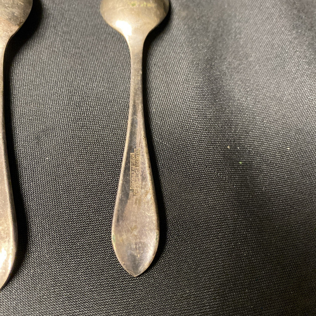 1930's Yeoman Plate EPNS 2 x spoons & 1 x Cake Fork - (1701)