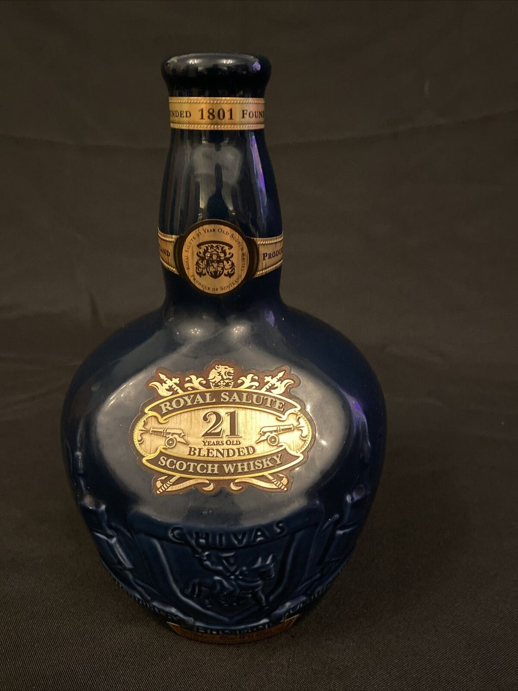 Vintage Whisky Jug Ceramic blue bottle Rare  Chivas 21 YR Scotch- (8453)