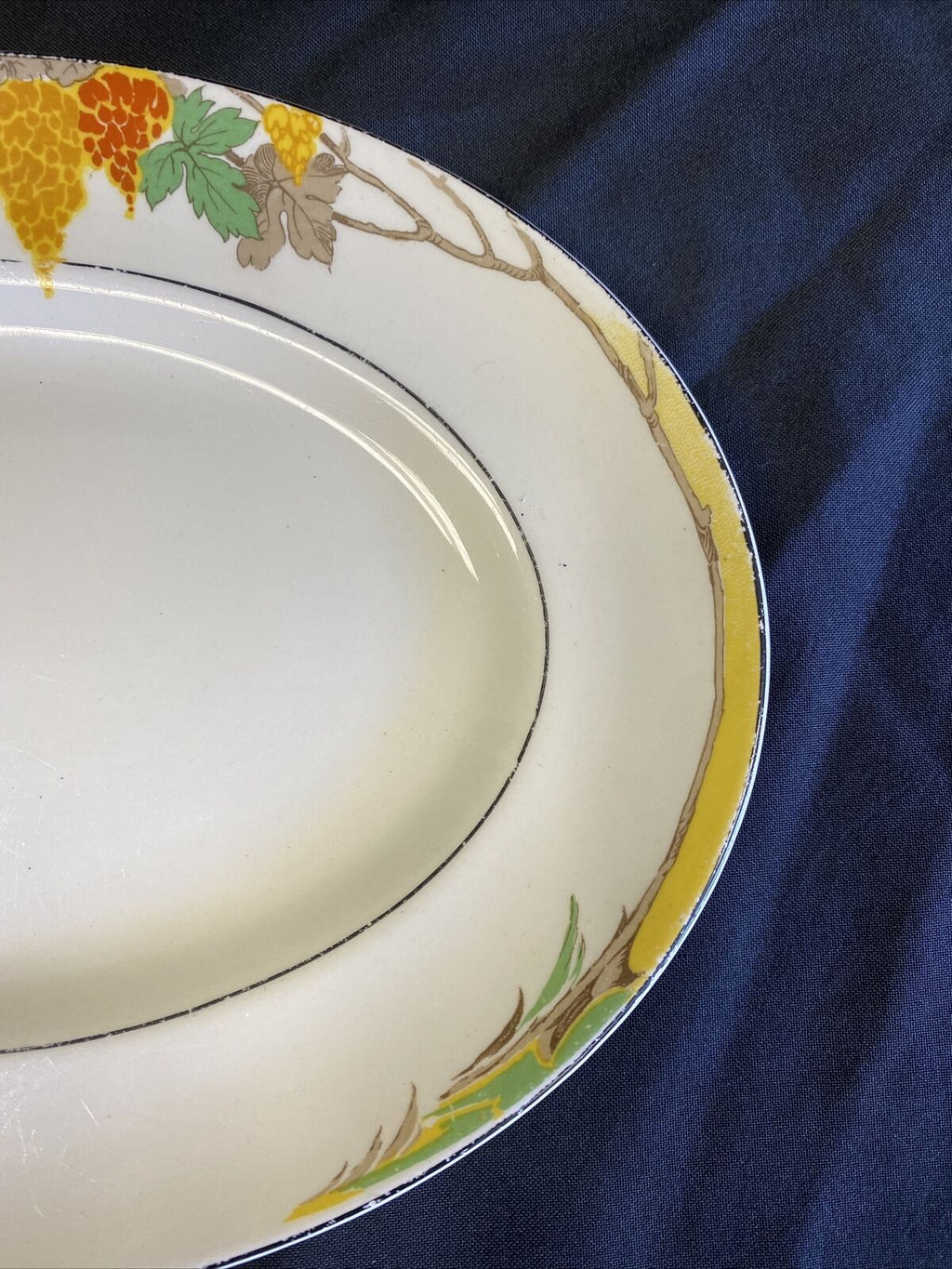 MYOTT Vary rare Art Deco Oval Plate 26cm across with a superb design - (7567)